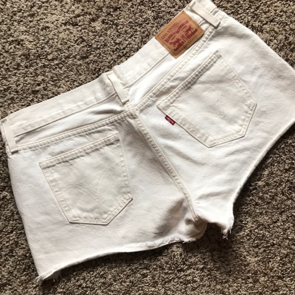 Levi's Pants - White Levi’s shorts 3” inseam 31